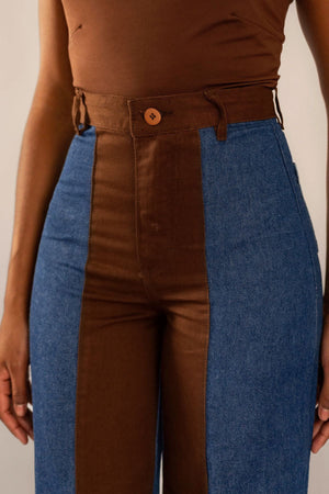 Calça Bicolor Jeans com Marrom