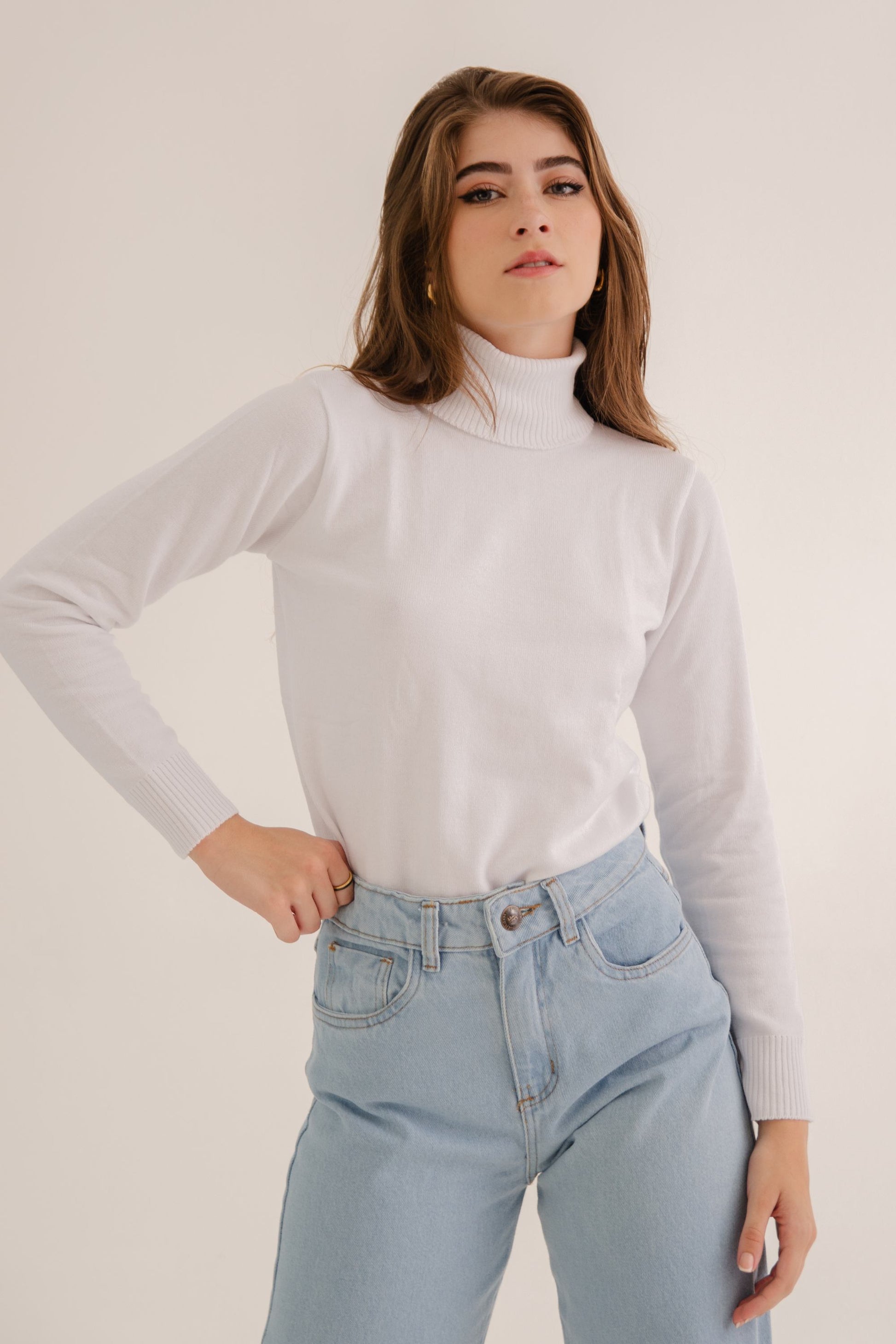 Blusa Gola Alta Branca