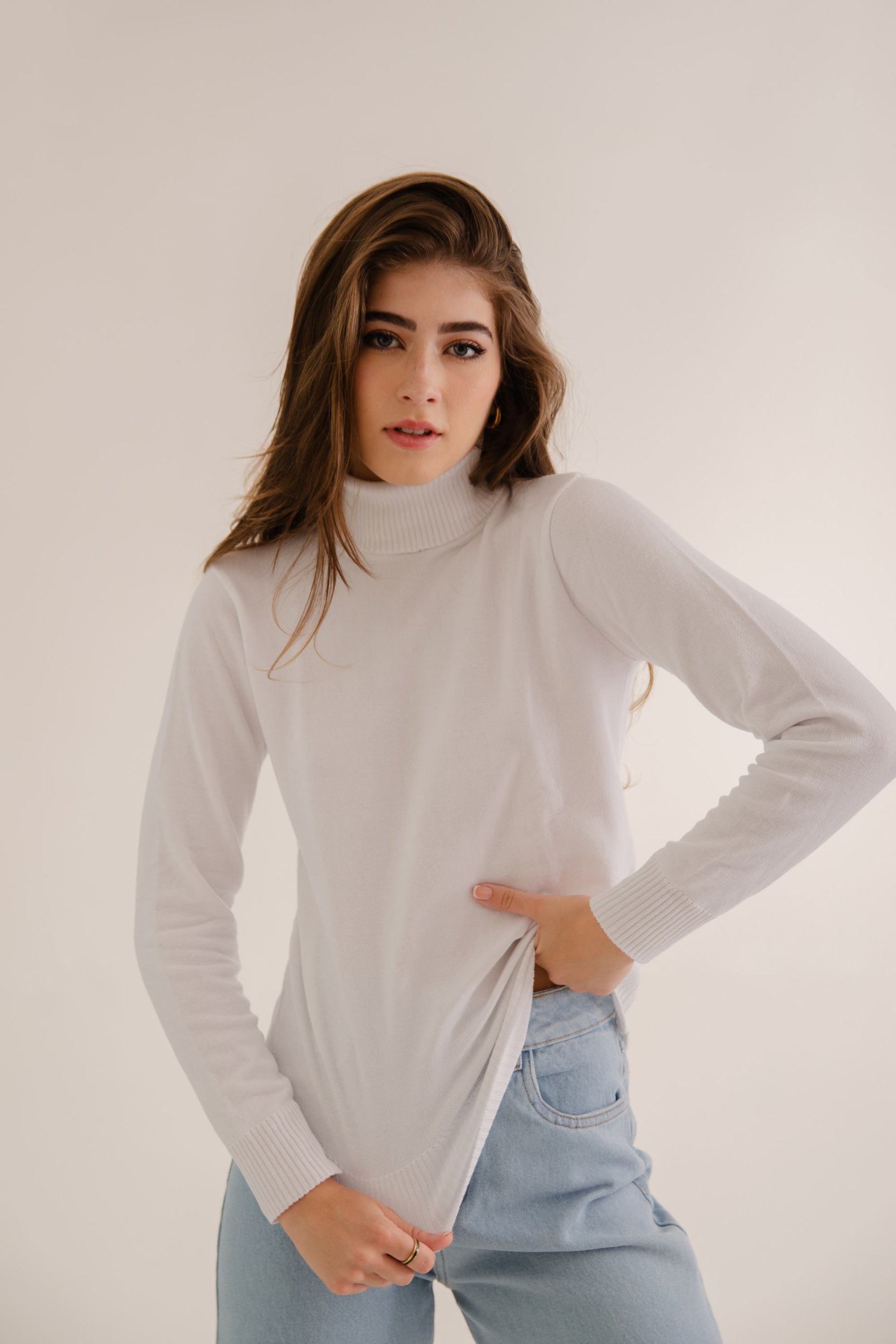 Blusa Gola Alta Branca