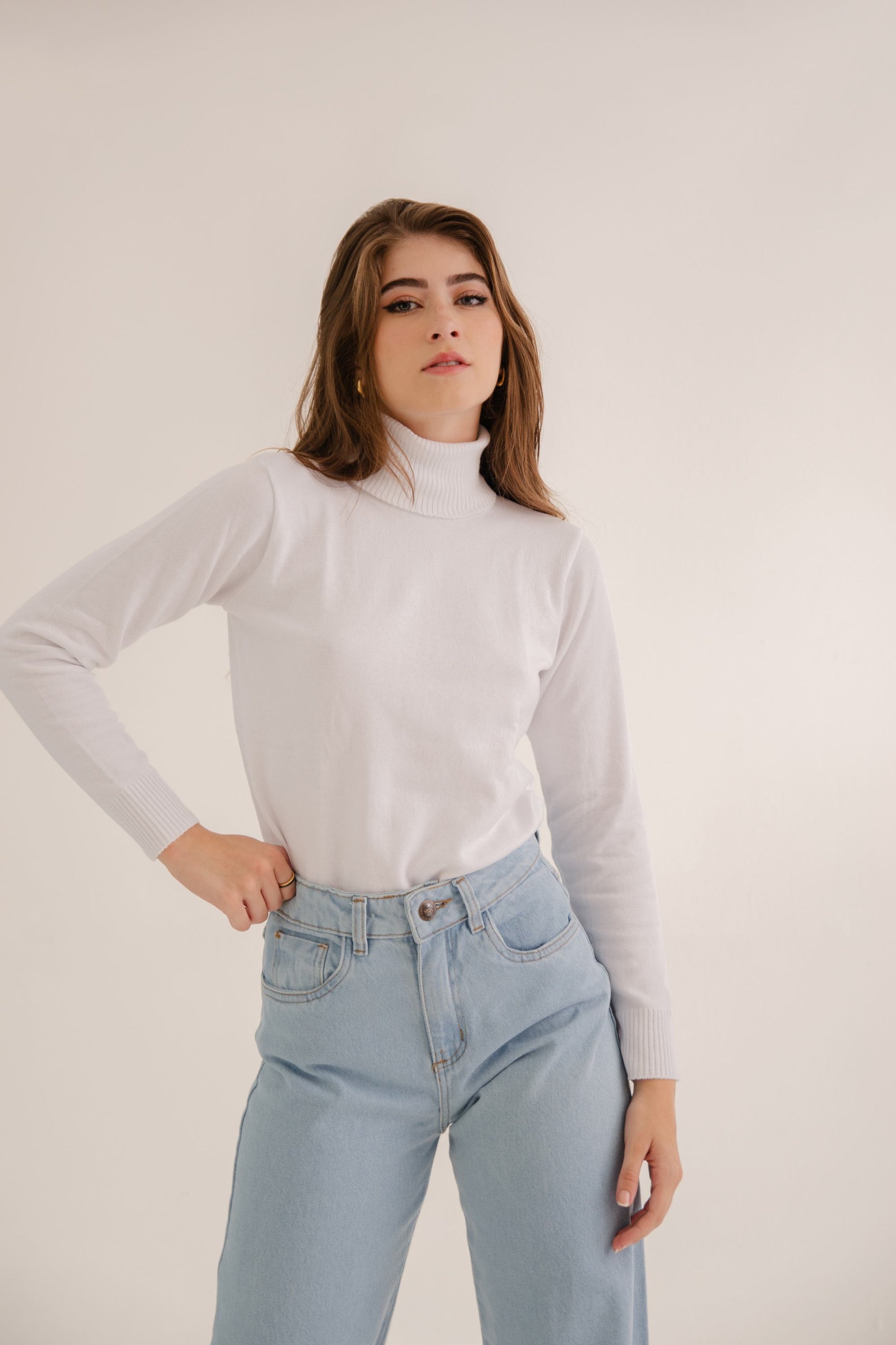 Blusa Gola Alta Branca