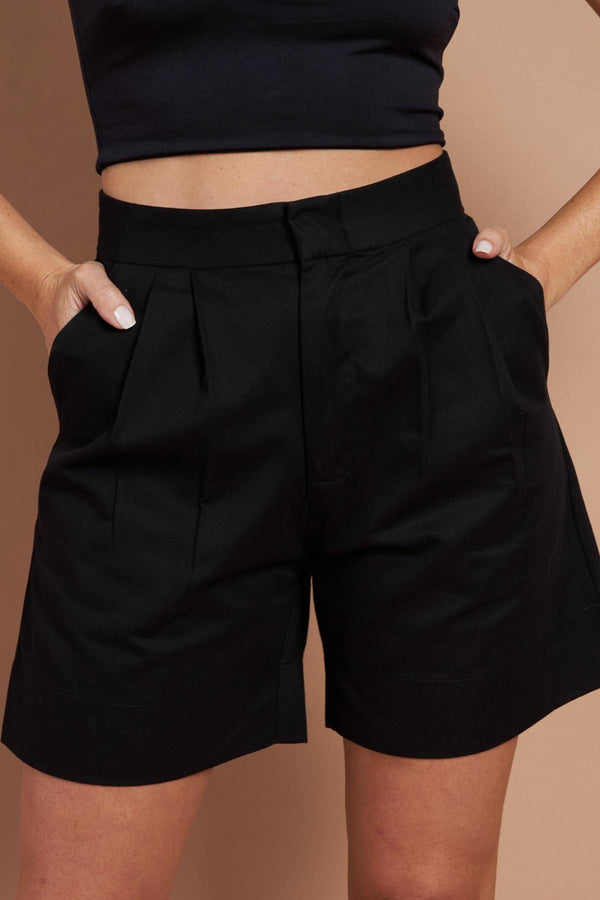 Short Alfaiataria Algodão Preto