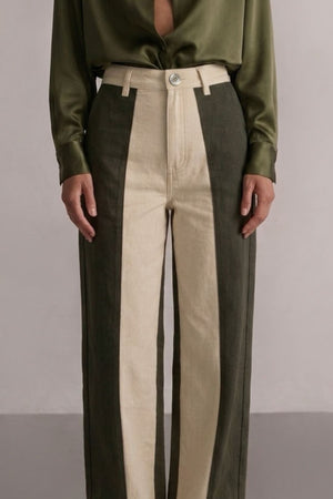 Calça Bicolor Off com Verde