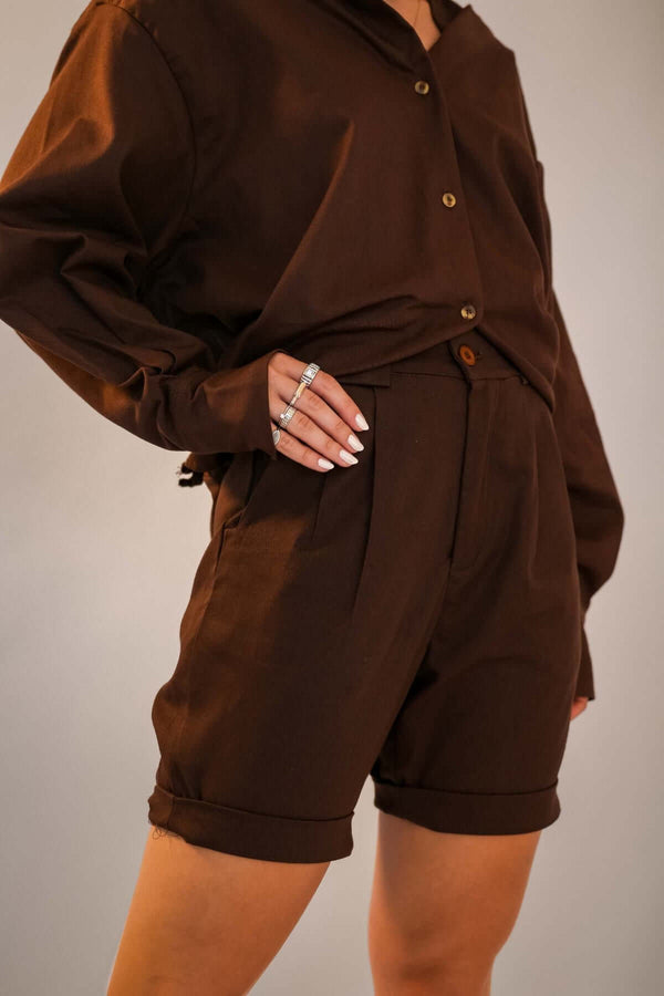 Short Alfaiataria Algodão Marrom