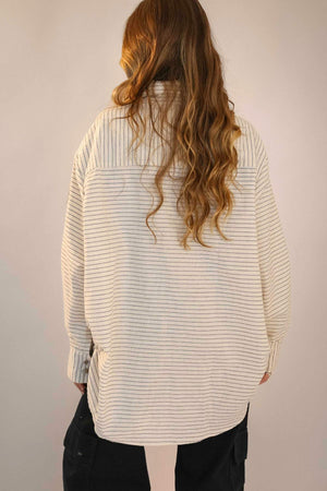Camisa Oversized Listrada Branca e Azul