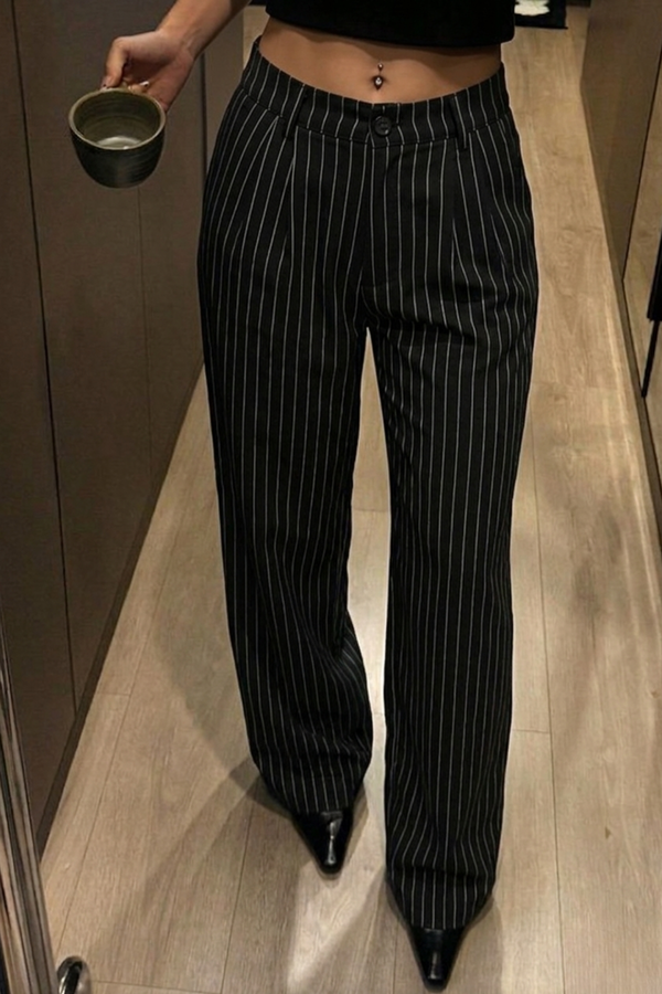 Calça Alfaiataria Risca de Giz Preta