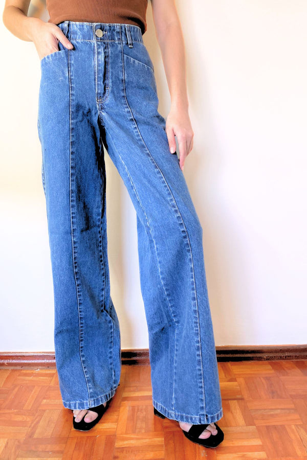 Calça Jeans Recortada Marmorizada