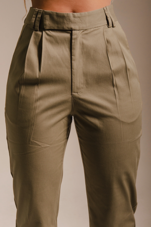 Calça Alfaiataria Cristal Oliva