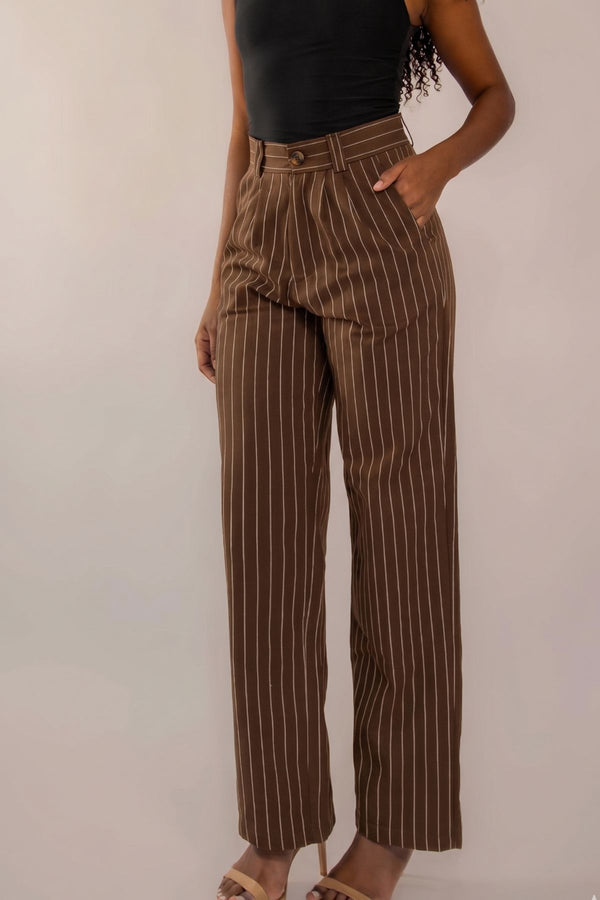 Calça Alfaiataria Algodão Risca de Giz Marrom
