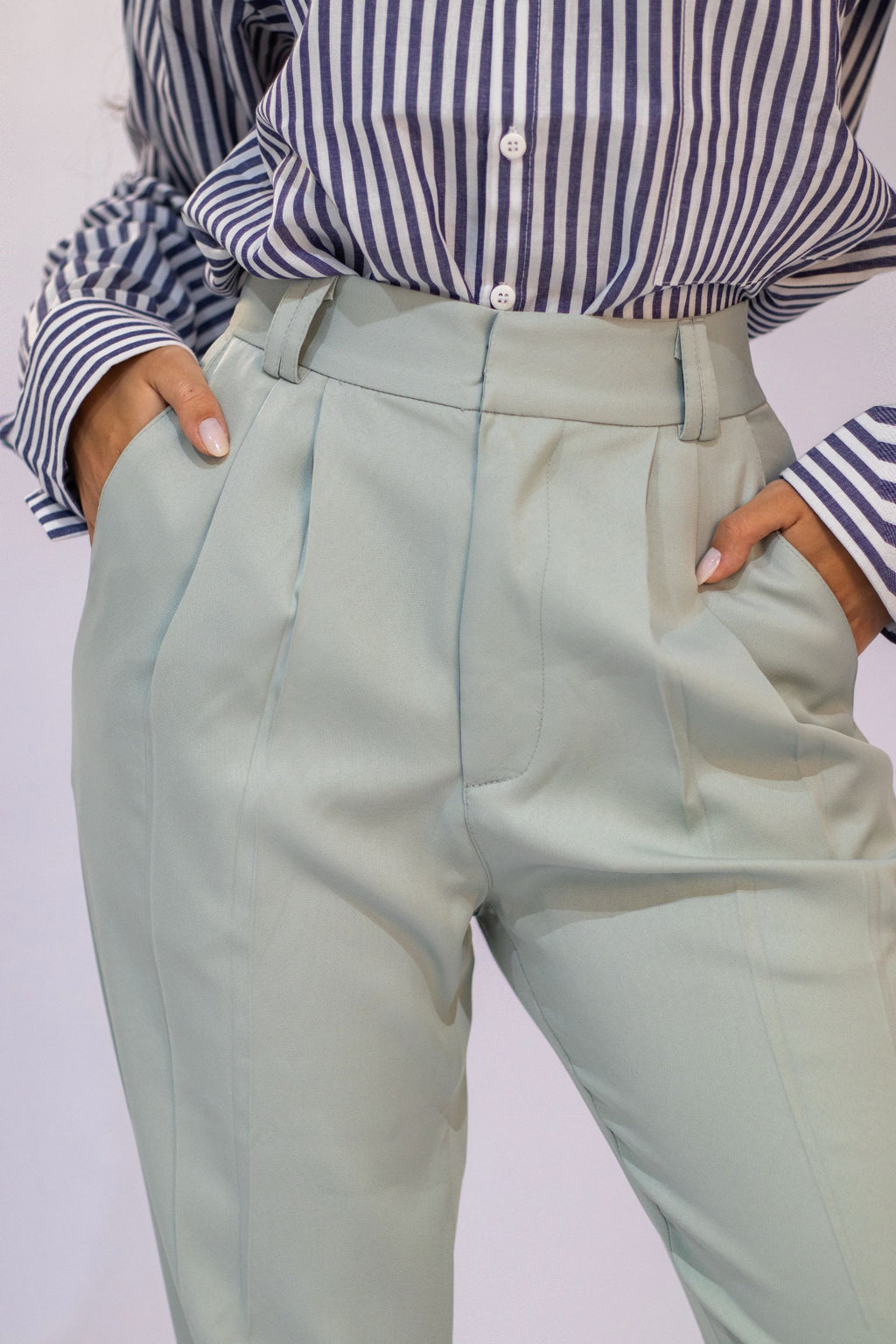 Calça Alfaiataria Slim Azul Clara