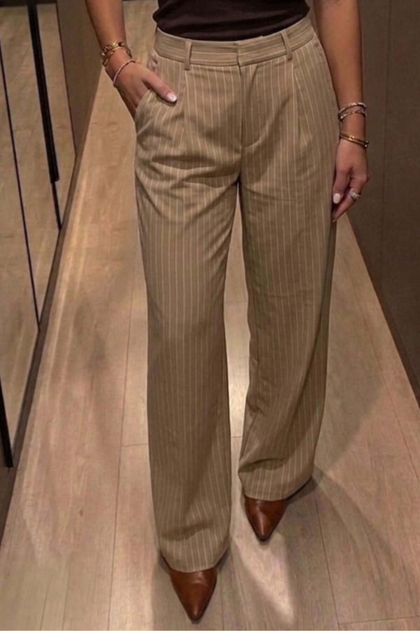 Calça Alfaiataria Risca de Giz Bege Liz
